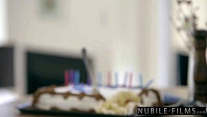 Kæreste snyder og squirter på pik