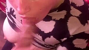 Que rica chupada, me encanta babosearla toda