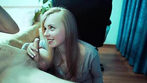 Nem tudom abbahagyni a seggnyalást, ez a mániám. Ez a cosplay webkamera ribanc megőrülten ujjal és mélytorokba kapja vad jelmezekben.