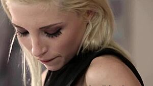 Pieni tabu-kaka imuttelee kuumassa duossa 😈