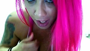 Sexy Debora Fantine delivers a hot footjob with her Brazilian charm. 😘