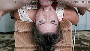 Неподозираща актриса получава най-небрежния фейсфък досега в дива ролева игра