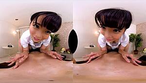 Yo, Aoi Kururugi retar mig galen på den här busiga massagesalongen!