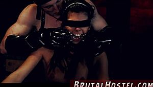 Latina amatoriale 18+ Gina Valentina anal estremo bondage dominazione