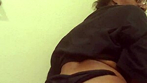 i-i seduce u with strip tease, ripping clothes before squirting wet.