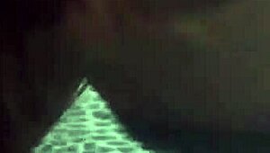 Dando um pouquinho de cu pro leo ogro?