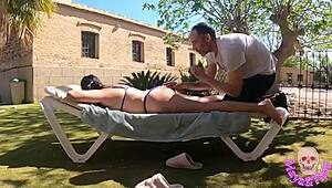 las segundas partes no terminan bien, pero esta acaba con un rico creampie. que final tan feliz con esa milf!
