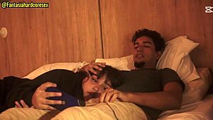 mirando una pelicula con mi hermanastra