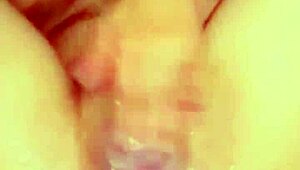 hei kestätkö kattoo kun iso kulli poraa 18+ tytön orgasmiin?