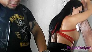 Fantastisk brasiliansk babe suger min pik med ren hede!