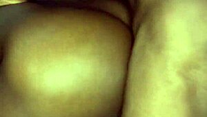 Big Ass Baddie Says No to Condoms During Doggystyle!