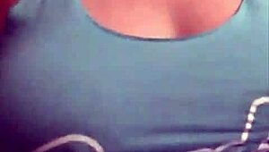 Dibalik tabir dengan dewi Amanda, tetek lengkung everywhere! 😍