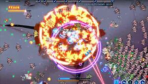 Check out giant naked space waifu in hentai game!