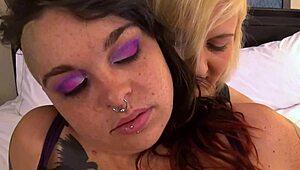 uh, me and another bbw goddess rubbin’ our fat bellies together!