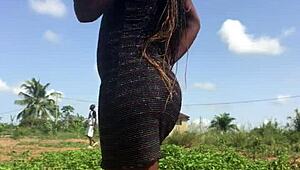 Crazybitch teases with her big ass twerking outdoor