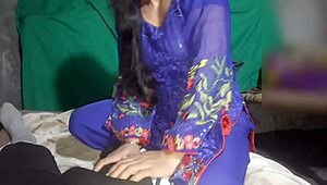 Tesć kradnie szybki numerek z synową w prywatnym pokoju