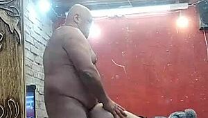 TIUZAO LÓG A FIATAL 18+ LÁNYOKKAL DÉLRŐL.