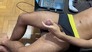 I’m watchin’ this huge black cock, man... part 2 of novinho jerkin’ off!