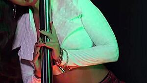 Mature Stunners Mindi Mink Show Off Curvy Bodies and Huge Toys in Dirty Talk Session