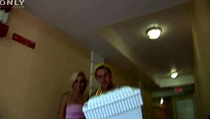 Yo, Jenny Lopez’s perfect ass is unreal while she bangs!