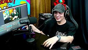 Hey, Ruan, isn't Psy Lunar's plug just insanely hot for a kiss?