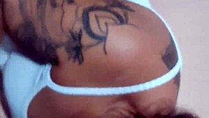 Chupei O Pau Do Cara Que Esta Fazendo Uns Bicos Aqui Em Casa Fiquei Com TesaO Mas Lembrei Que Ta Sem Camisinha