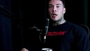 KIJK OP SHEER RED: VEROVERAAR VAN GETROUWDE VROUWEN STORY