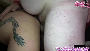 Femeile germane înghit spermă la o petrecere sălbatică cu futut hardcore