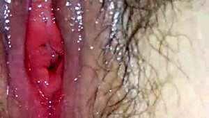 私と彼氏が一緒にエッチにくつろぐ