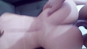 minha cunhada puta chegou me provocando, aí transamos bem no meio da sala!