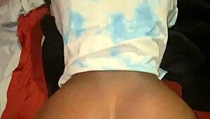 Chica universitaria odia los condones y pide polla cruda ya