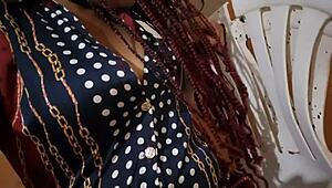 La Novia De Mi Compañero De Oficina Quiere Cumplir Un Fetiche Y Se Toca Sexy En El Trabajo 1