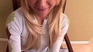 Teen Lil Lexy teases with outdoor blowjob skills