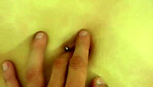 Feeling so good fingering this beautiful Latina navel