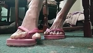 huge talons on display with curvy feet and exotic vibes