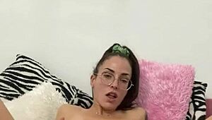 i cover myself in OIL and PLAY with my pussy and ass.