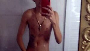 punheta no natal antes da ceia com tatuagem brasileira