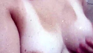 I crave feeling your hot load dripping all over me