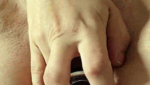 Έχεις δοκιμάσει να γαμάς τον κώλο σου με διάφορους δονητές;