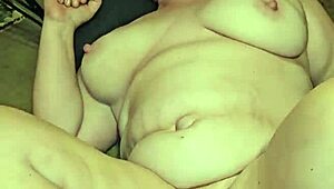 Thick Milf's Foot Fetish Adventure