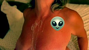 커브 커플이 몬스터 자지로 엉덩이 박다 얼굴 크림파이와 엉덩이 정액