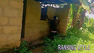 Africká BBW dostane hlboké psí štýl búchanie.