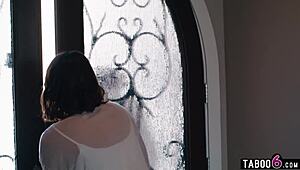 Big ass Sophia Burns surprises ex-friend's boyfriend with cowgirl riding