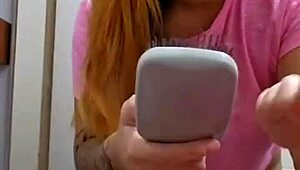 Пепека показва путката си онлайн с мигащи забавления 😏