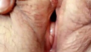 Can you handle this mature pussy close up with dirty talk?