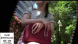 Cewek Jepang Ngasih Blowjob Panas dan Dapat Facial di Aksi Penuh