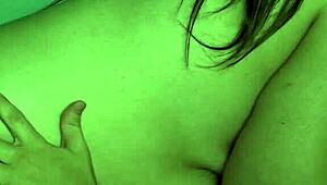 Bionda legata sopporta rude gancio anale con dolore intenso