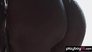 Czech milf and petite lesbian teen Elilith Noir slip into bath for steamy play