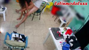 Bak kulissene, latina steforelder får rask HD-knull i bakrom med tatovering