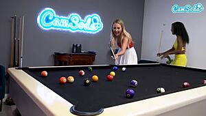 me follo a la tetona de mi hermanastra y le ordeño sus grandes tetas